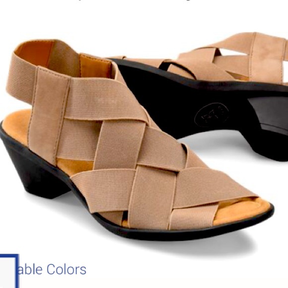 Comfortiva Shoes Nwt Comfortiva Farrow Slingback Sandal Taupe Size